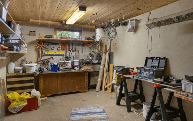 Proper Lighting for Garage Work Zones